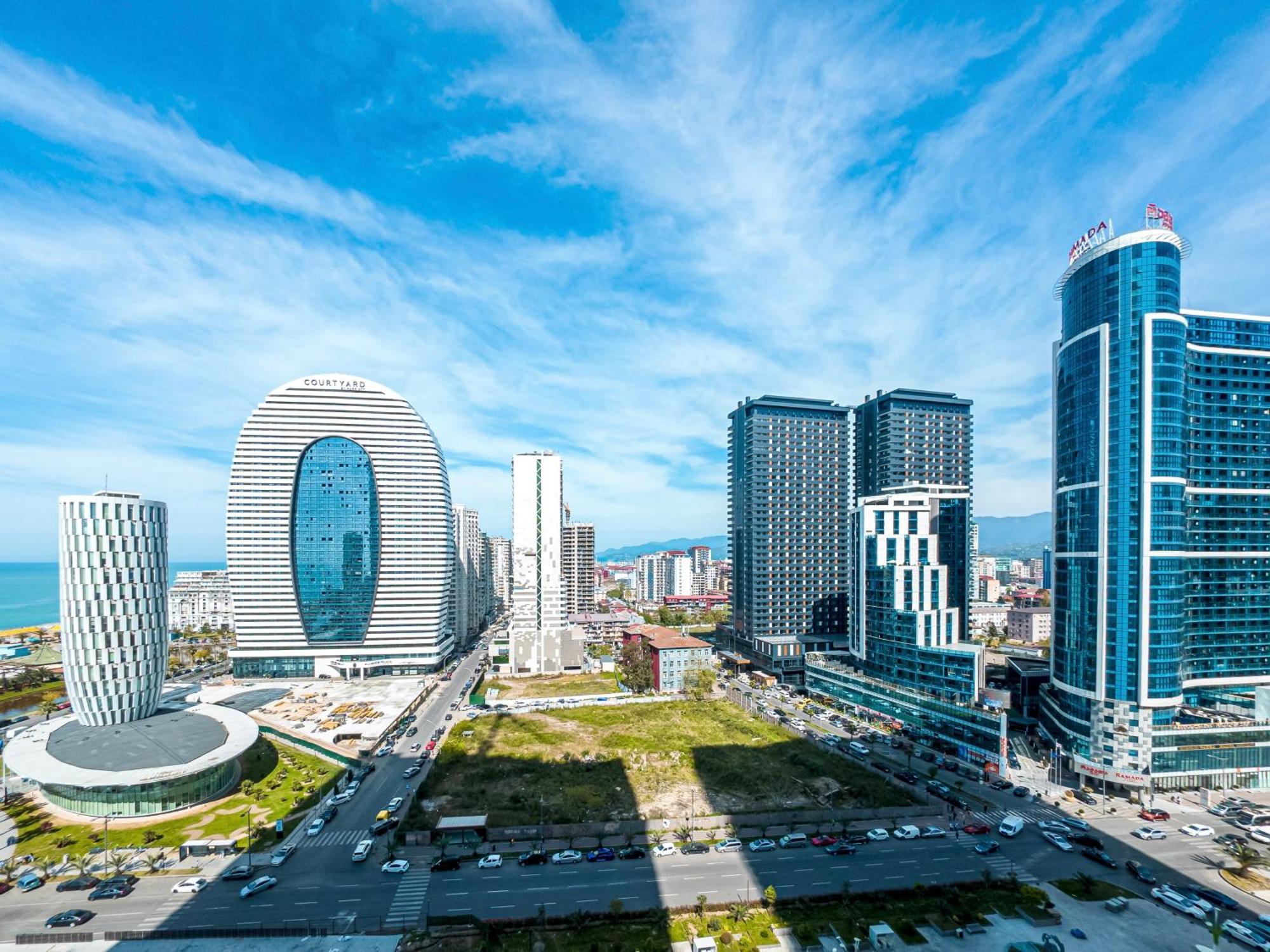 Amazing View Apartments Батуми Екстериор снимка