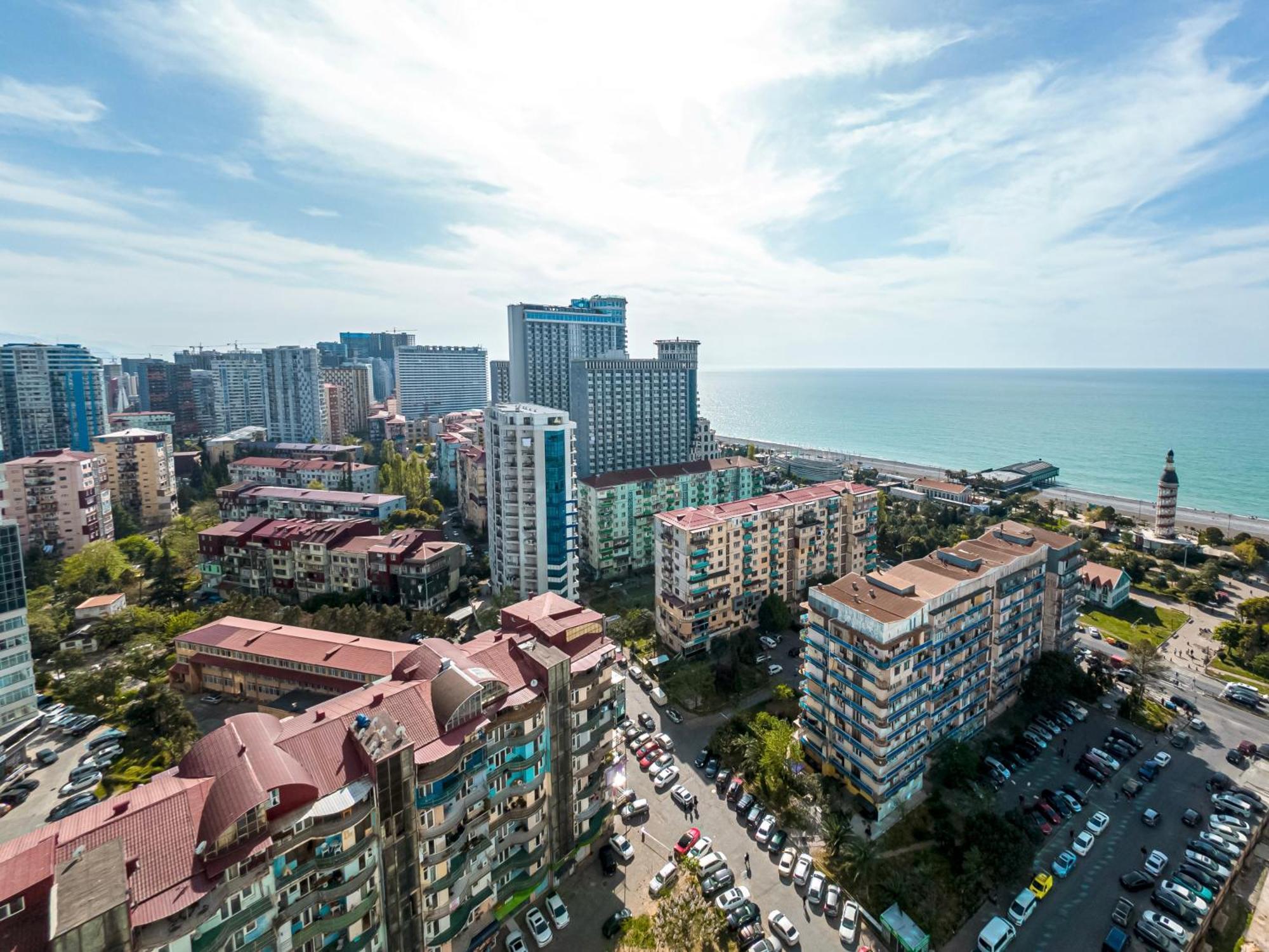 Amazing View Apartments Батуми Екстериор снимка