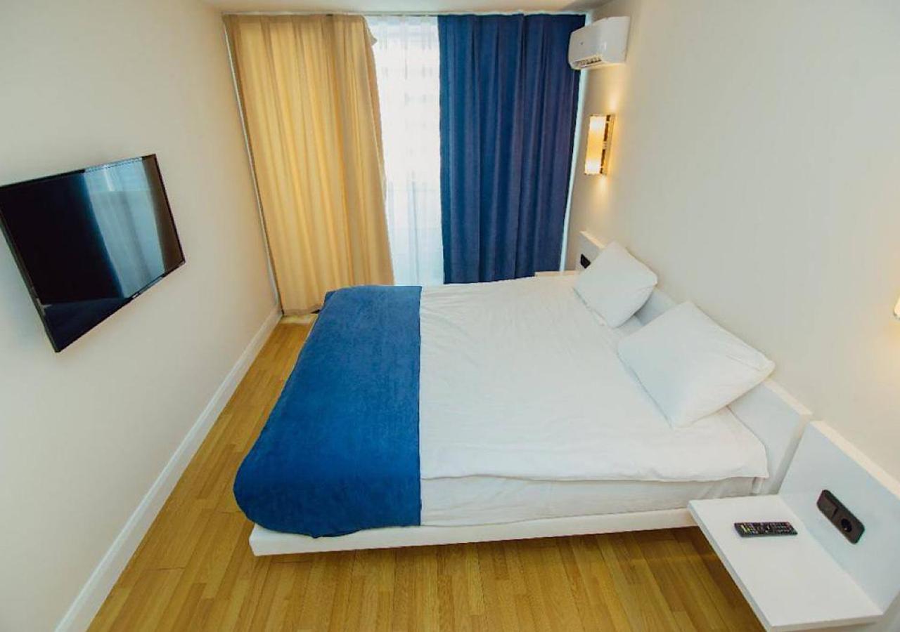 Amazing View Apartments Батуми Екстериор снимка