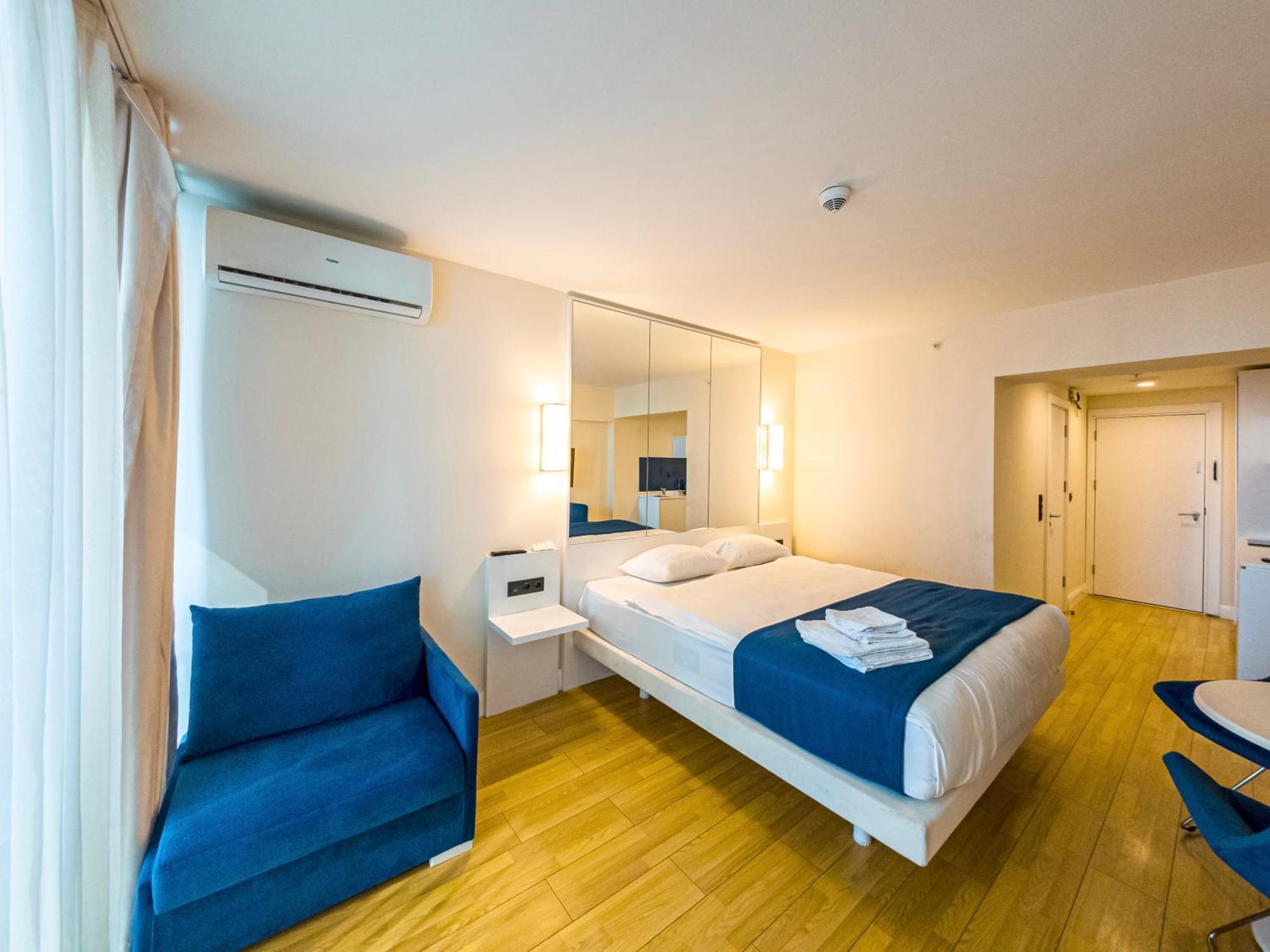 Amazing View Apartments Батуми Екстериор снимка